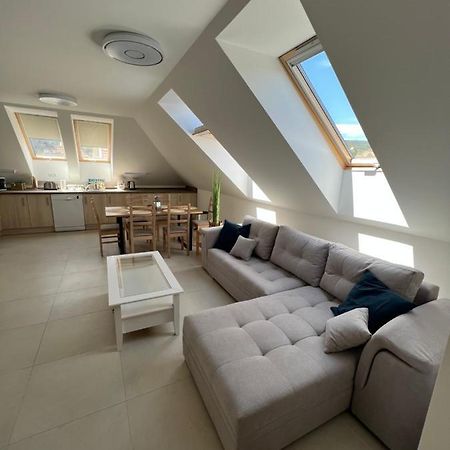 Janhaz Apartman Revfueloep Exterior photo